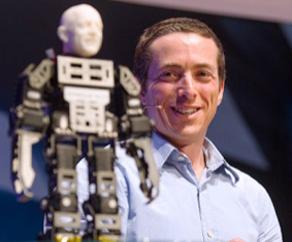 Robotul dansator și brățara care controlează de la distanță PC-ul, prezentate în premieră publicului din România, la IMWorld 1